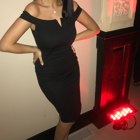 Black midi dress - off the shoulder and sweetheart neck - Picture 4 of 4